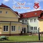 Cateski Dvorec 4*