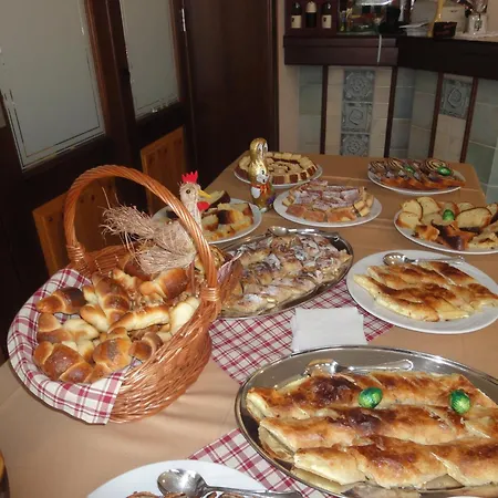 Cateski Dvorec Hotel 4*