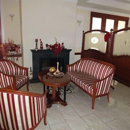 Otel Cateski Dvorec Catez ob Savi