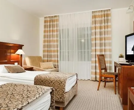 Hotel Cateski Dvorec Catez ob Savi