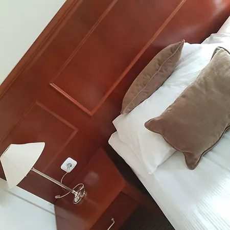 Hotel Cateski Dvorec 4*