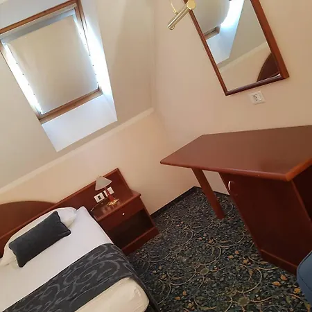 Otel Cateski Dvorec 4*