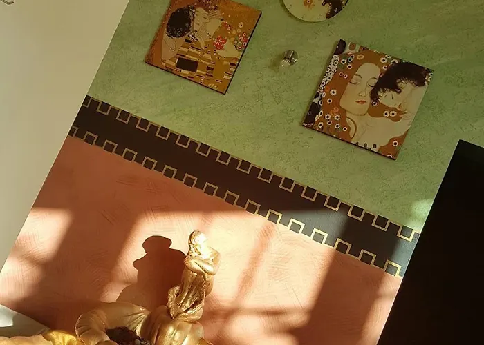 Cateski Dvorec Catez ob Savi